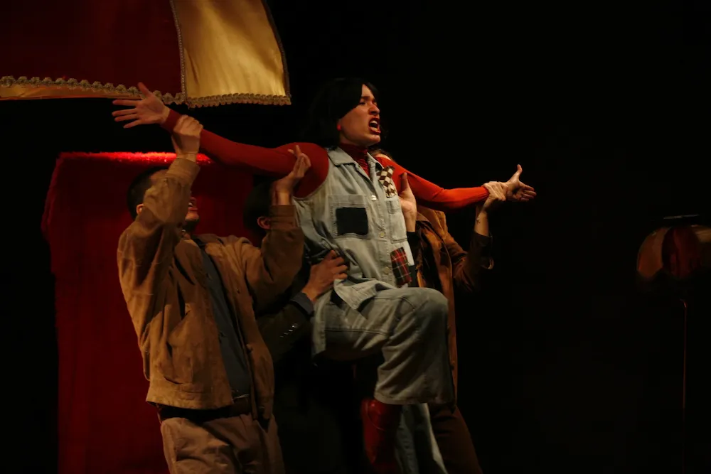 Retazos de un Duelo Tardío - foto 2